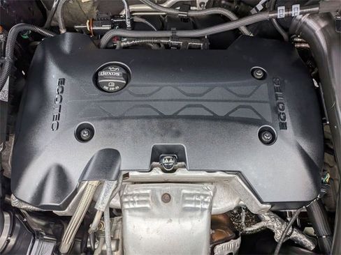 Used 2019 Chevrolet Equinox LT image 30