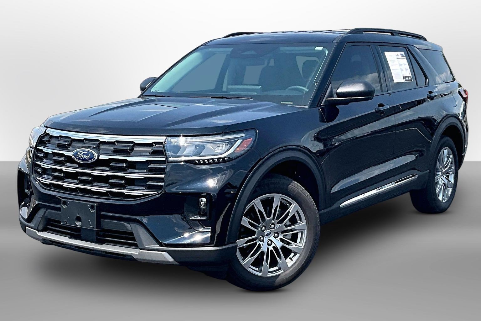 Used 2025 Ford Explorer Active w/ Active Comfort Package AWD/4WD image 13