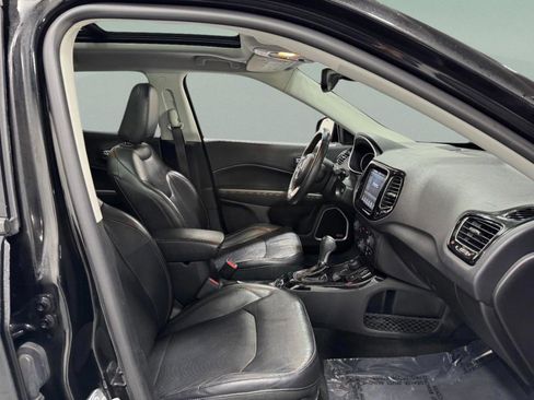 Used 2018 Jeep Compass Limited w/ Navigation Group image 19