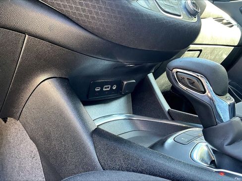 Used 2024 Chevrolet Malibu LT FWD image 35