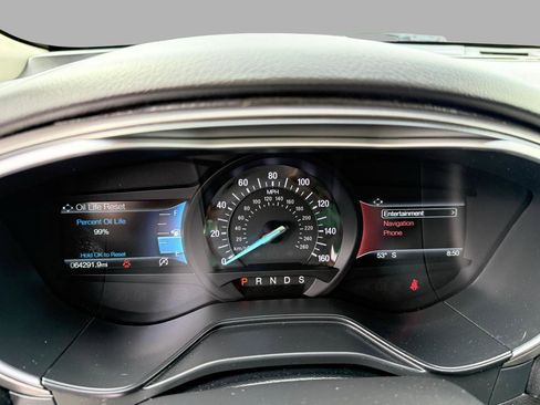 Used 2019 Ford Fusion SE image 22