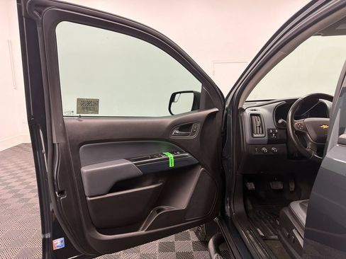 Used 2017 Chevrolet Colorado Z71 AWD/4WD image 22