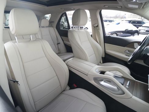 Used 2021 Mercedes-Benz GLE 350 4MATIC image 22