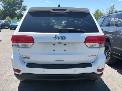 Used 2018 Jeep Grand Cherokee Laredo AWD/4WD image 8