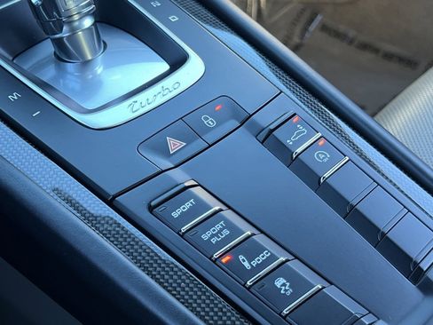 Used 2014 Porsche 911 Turbo S image 23