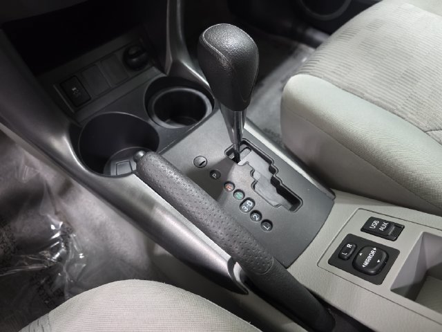 Used 2012 Toyota RAV4 4WD w/ Value Pkg image 23