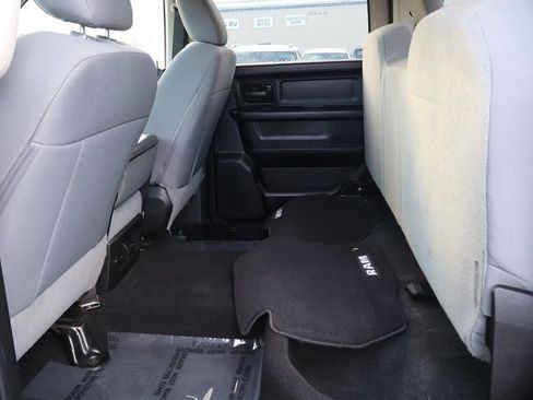 Used 2018 RAM 3500 Tradesman w/ Chrome Appearance Group image 19