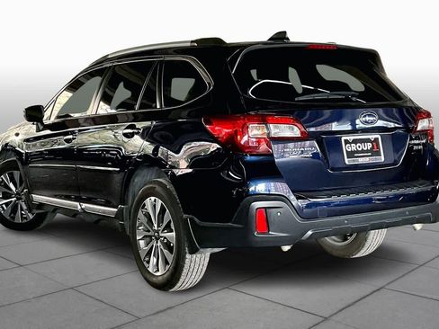 Used 2018 Subaru Outback 3.6R Touring image 12