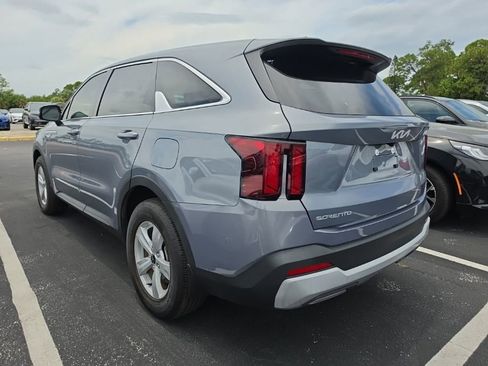 Certified 2024 Kia Sorento LX FWD image 12