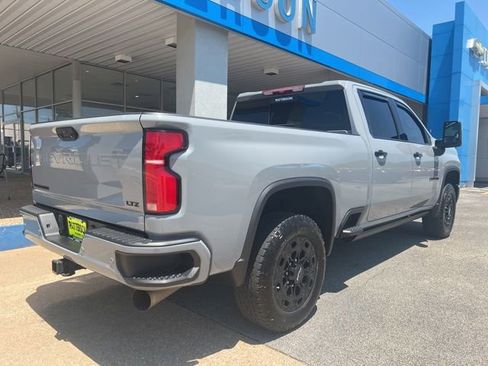 Used 2024 Chevrolet Silverado 2500 LTZ w/ LTZ Plus Package AWD/4WD image 9
