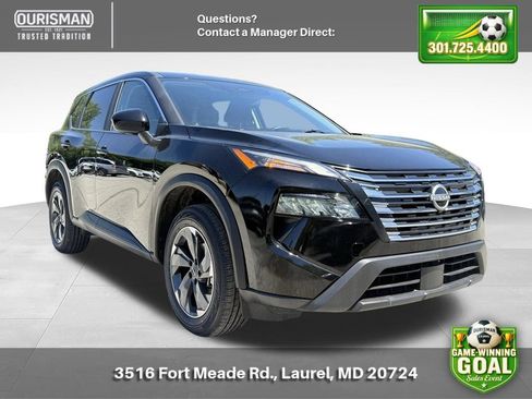 Used 2025 Nissan Rogue SV FWD image 1