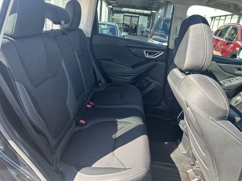 Certified 2023 Subaru Forester Premium image 27