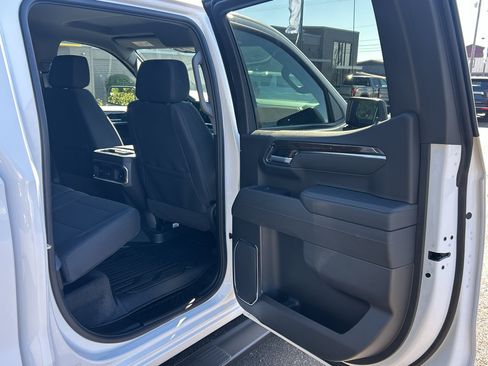 New 2026 GMC Sierra 1500 Elevation w/ LPO, Elevation Black Package AWD/4WD image 26