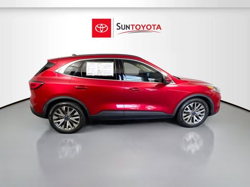 Used 2020 Ford Escape Titanium w/ Titanium Premium Package 2.0 image 2