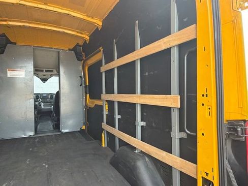 Used 2022 Ford Transit 250 148 High Roof w/ Load Area Protection Package RWD image 9