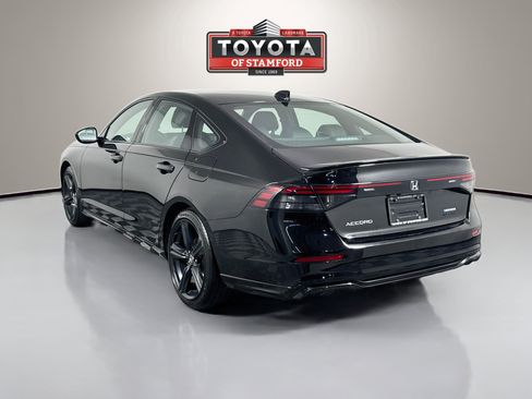 Used 2024 Honda Accord Sport image 5