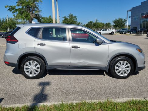 Certified 2020 Nissan Rogue S FWD image 4