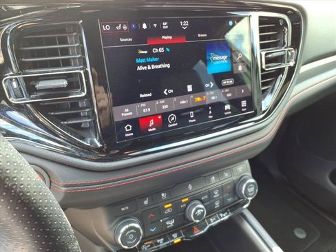Used 2024 Dodge Durango GT AWD/4WD image 12