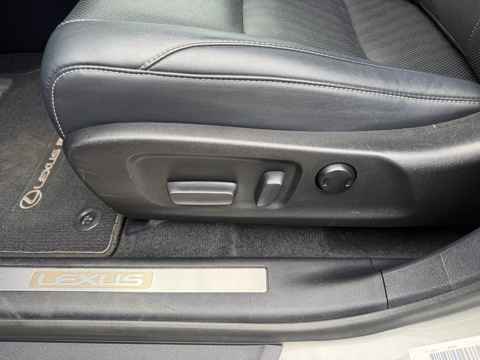 Used 2017 Lexus RX 350 FWD image 21
