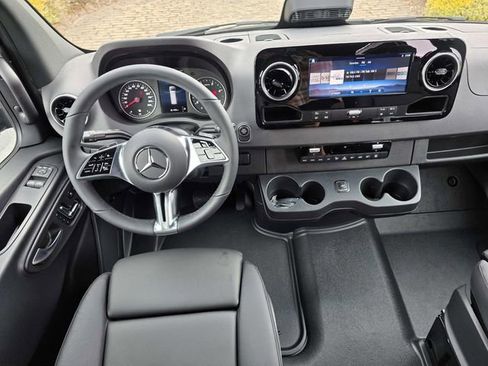 New 2026 Mercedes-Benz Sprinter 2500 image 5