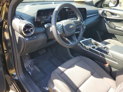 Used 2026 Chevrolet Equinox LT FWD image 17