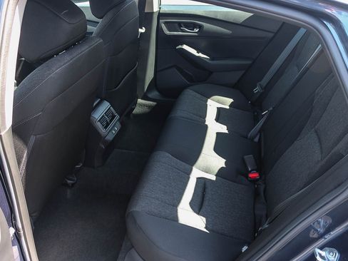 Used 2025 Honda Accord SE image 19