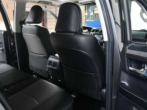 Used 2016 Toyota 4Runner SR5 Premium image 39