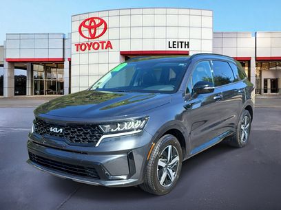 Used 2022 Kia Sorento S w/ Panoramic Sunroof Package