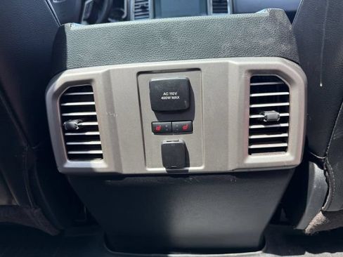 Used 2016 Ford F150 Lariat w/ Equipment Group 502A Luxury AWD/4WD image 25