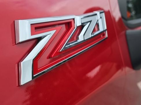 Used 2022 Chevrolet Silverado 1500 RST AWD/4WD image 9
