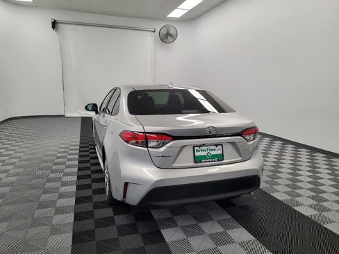 Used 2024 Toyota Corolla LE FWD image 6