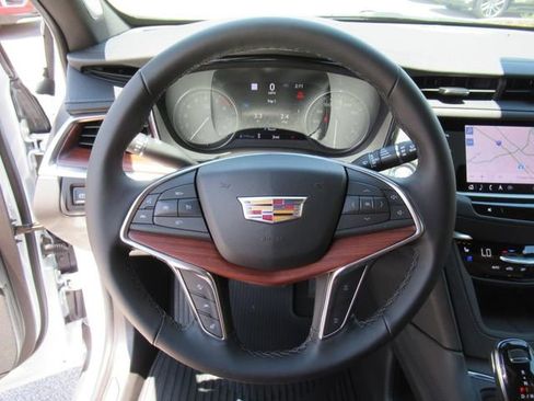 New 2025 Cadillac XT5 Premium Luxury w/ Technology Package image 16