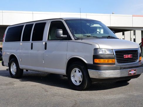 Used 2007 GMC Savana 1500 AWD Passenger w/ LT Preferred Equipment Group image 4