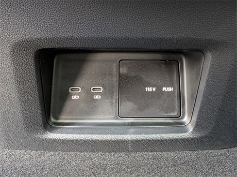 New 2026 Volkswagen Atlas Cross Sport SEL R-Line image 29