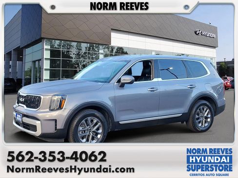 Used 2025 Kia Telluride LX FWD image 1