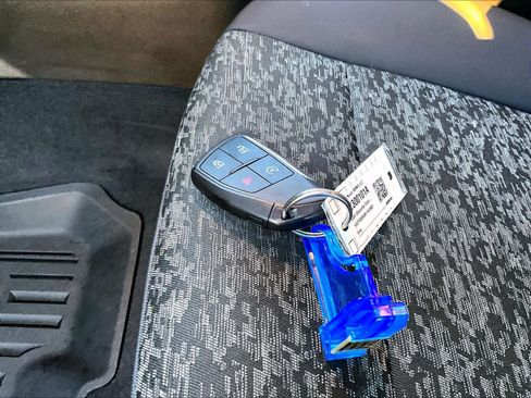 Used 2024 Chevrolet Colorado Z71 w/ Z71 Convenience Package 2 image 29