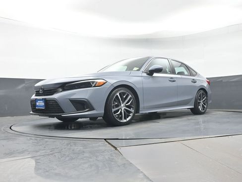 Used 2024 Honda Civic Touring image 25