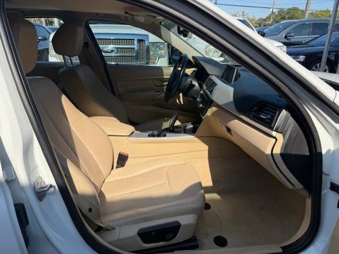 Used 2015 BMW 320i Sedan image 11