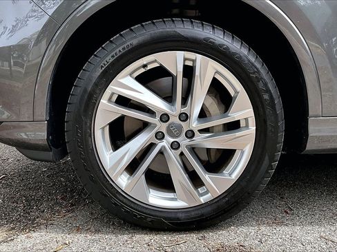 Used 2020 Audi Q7 2.0T Premium w/ Convenience Package image 31