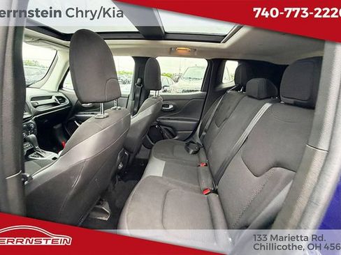 Used 2018 Jeep Renegade Altitude AWD/4WD image 6