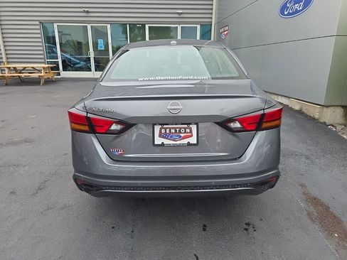 Used 2025 Nissan Altima 2.5 SV FWD image 8
