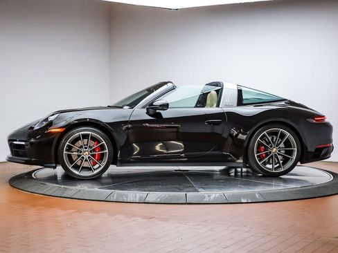 Used 2024 Porsche 911 Targa 4S image 2