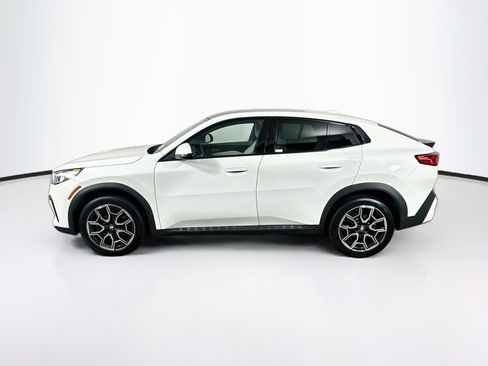 Used 2026 BMW X2 xDrive28i w/ Convenience Package AWD/4WD image 4