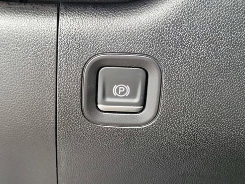 Used 2020 Chevrolet Silverado 3500 LTZ w/ LTZ Convenience Package image 32