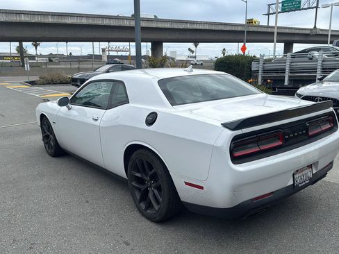 Used 2019 Dodge Challenger R/T w/ Plus Package RWD image 9
