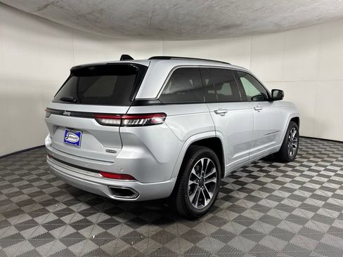Certified 2023 Jeep Grand Cherokee Overland w/ Advanced Protech Group III AWD/4WD image 6