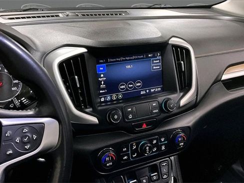 Used 2021 GMC Terrain SLE w/ Driver Convenience Package image 31