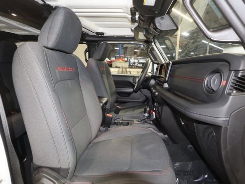 Used 2024 Jeep Wrangler Unlimited Rubicon image 26