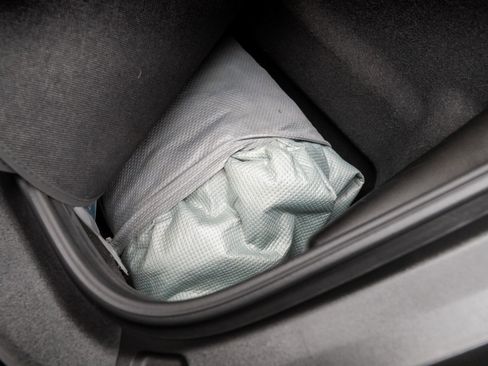 Used 2018 Porsche 911 Carrera 4S image 33