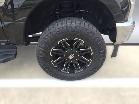 Used 2022 Ford F250 Lariat w/ Lariat Ultimate Package image 11